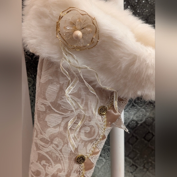 Luxury Ivory Gold Brocade High Heel Boot Christmas Stocking Faux Fur - Picture 5 of 7